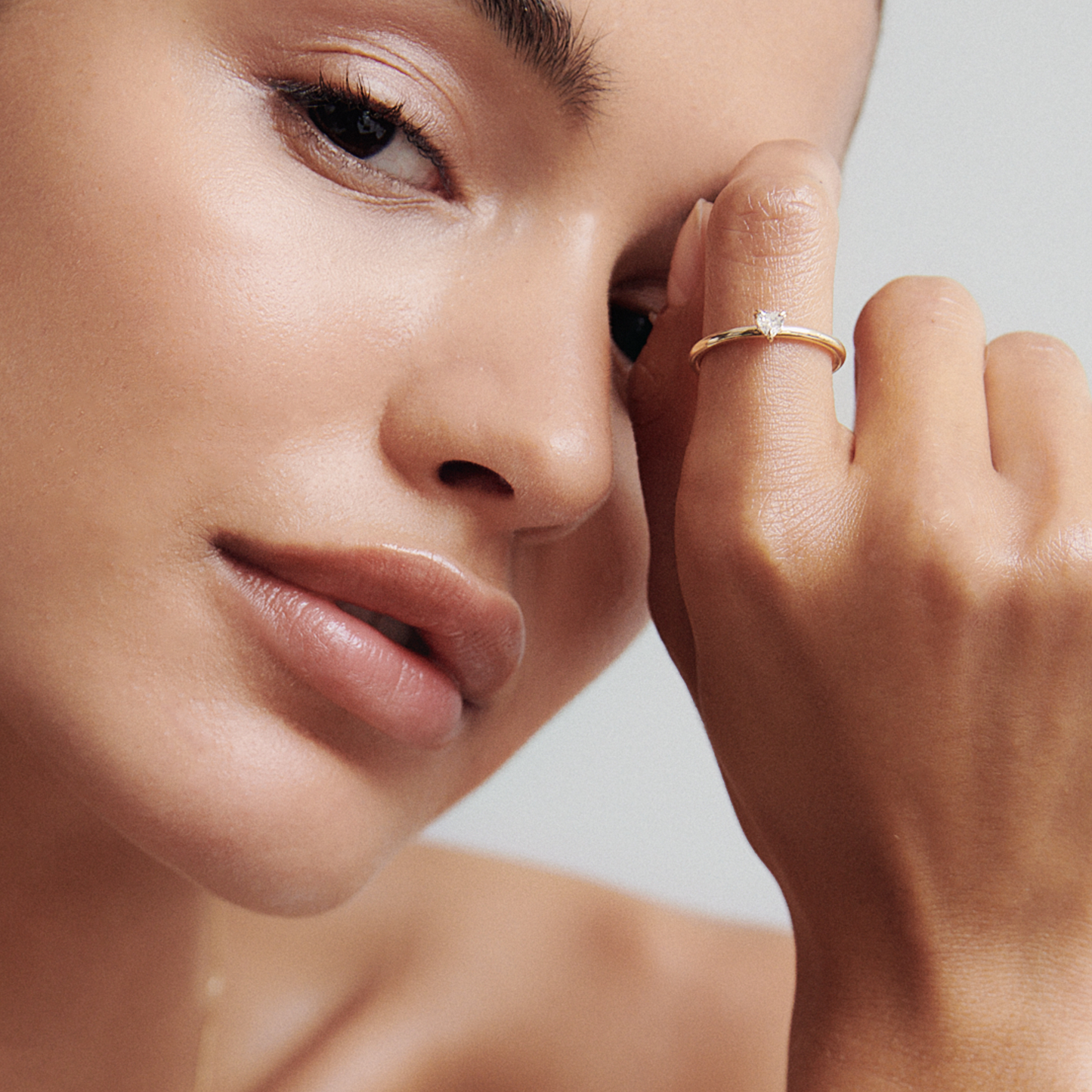 Stunning 0.15 CT Heart Moissanite Engagement Ring with Solitaire Design